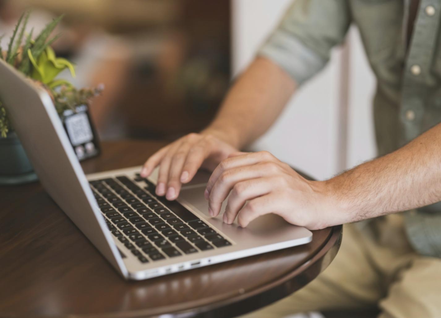 Analyse de scénarios financiers complexes